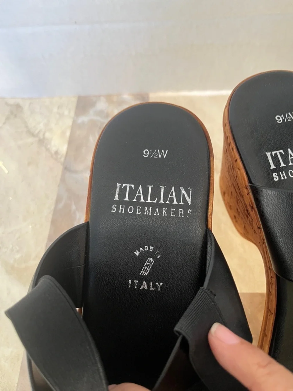 Italian Shoemakers Black Leather-Strap Cork Wedge Sandals - Picture 3 of 12